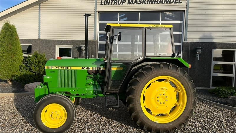 John Deere 2040 Med nye dæk hele vejen rundt - Трактор: фото 4 John Deere 2040 Med nye dæk hele vejen rundt - Трактор: фото 4