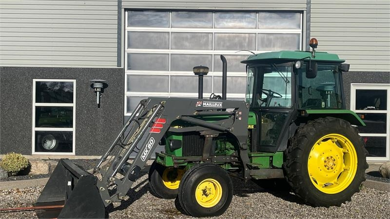 John Deere 2850 Med frontlæsser - Трактор: фото 1 John Deere 2850 Med frontlæsser - Трактор: фото 1