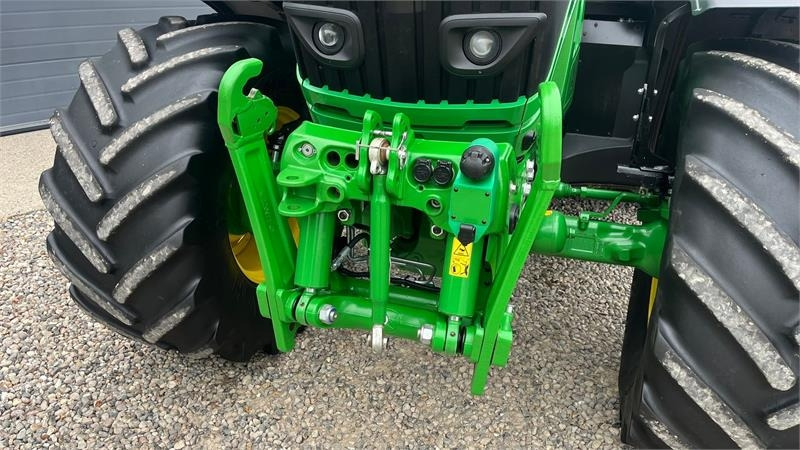 John Deere 6195R Premium Edition med frontlift  - Трактор: фото 4 John Deere 6195R Premium Edition med frontlift  - Трактор: фото 4