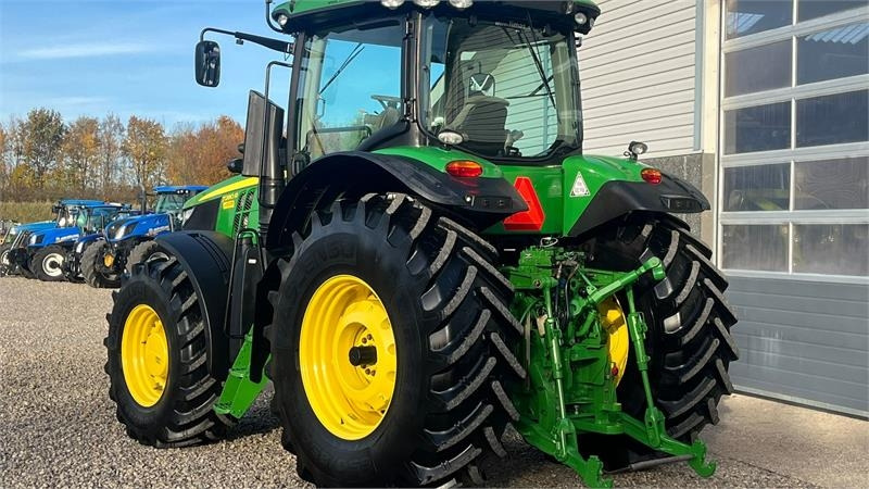 John Deere 7280R Næsten nye dæk, Autopower og frontlift samt - Трактор: фото 3 John Deere 7280R Næsten nye dæk, Autopower og frontlift samt - Трактор: фото 3