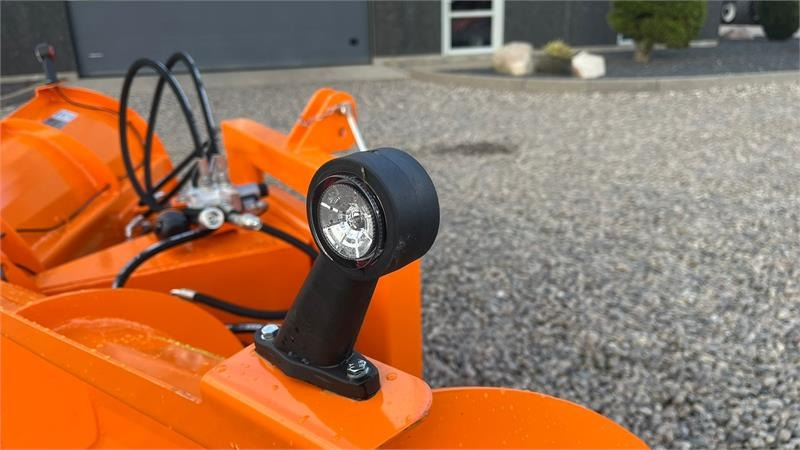 Limas Vario SHL 250 Med lys  - Отвал для снега для Сельскохозяйственной техники: фото 5 Limas Vario SHL 250 Med lys  - Отвал для снега для Сельскохозяйственной техники: фото 5