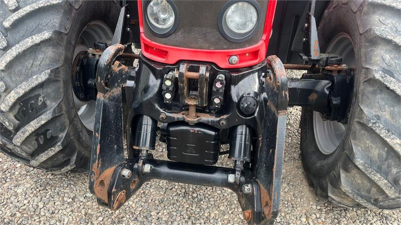 Massey Ferguson 6490 Dyna 6 med frontlift  - Трактор: фото 4 Massey Ferguson 6490 Dyna 6 med frontlift  - Трактор: фото 4