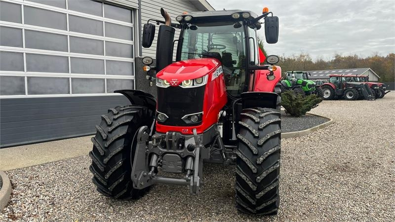 Massey Ferguson 7726 S DynaVT Med frontlift - Трактор: фото 4 Massey Ferguson 7726 S DynaVT Med frontlift - Трактор: фото 4