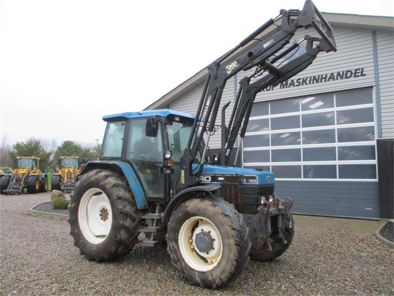Трактор New Holland 7740 SLE Turbo Med frontlæsser og frontlift.: фото 13