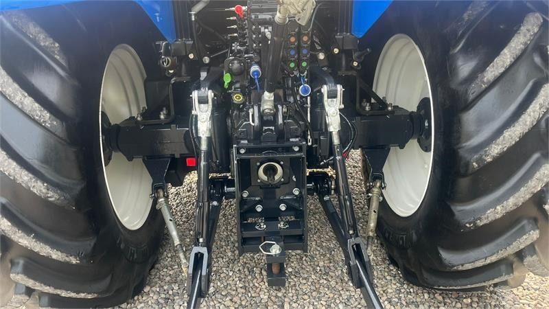 New Holland T7.175 RangeCommand med frontlift. Meget velholdt - Трактор: фото 5 New Holland T7.175 RangeCommand med frontlift. Meget velholdt - Трактор: фото 5