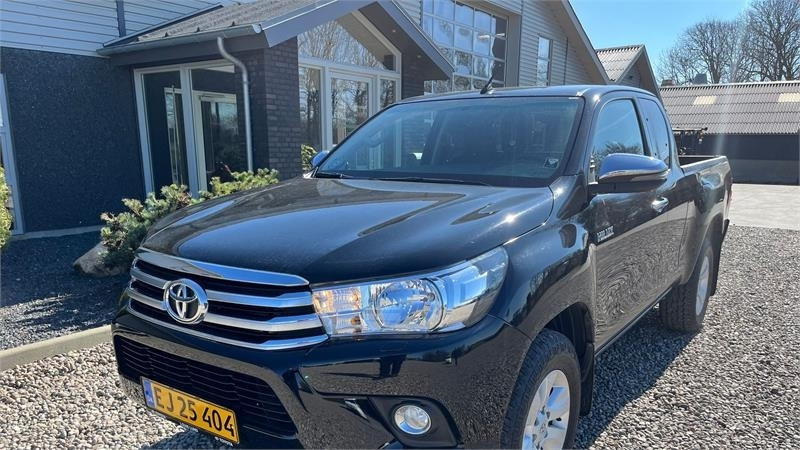 Toyota Hilux 4WD Pick-up med træk til 3200 kg. Meget velh - Навесное оборудование для комбайна: фото 4 Toyota Hilux 4WD Pick-up med træk til 3200 kg. Meget velh - Навесное оборудование для комбайна: фото 4