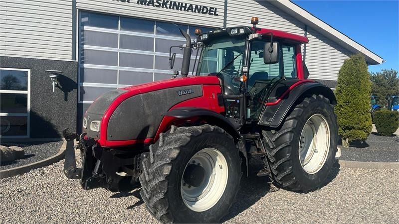 Valtra T171 Frontlift og fuld affjedring - Трактор: фото 2 Valtra T171 Frontlift og fuld affjedring - Трактор: фото 2
