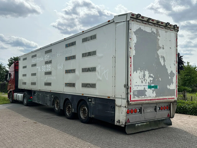 Berdex NO BERDEX HMK 4 stock livestock trailer SPF - Полуприцеп для перевозки животных: фото 4 Berdex NO BERDEX HMK 4 stock livestock trailer SPF - Полуприцеп для перевозки животных: фото 4
