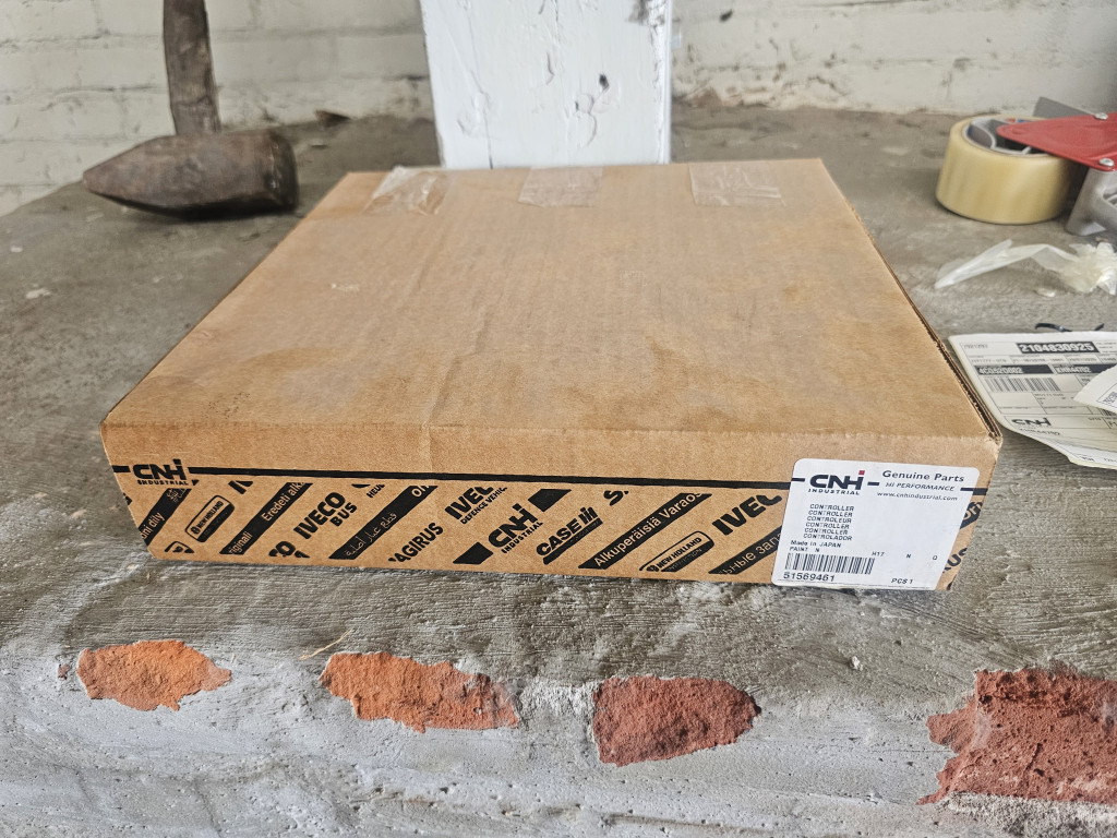 Case 51569461 - 90514287 - Блок управления для Строительной техники: фото 2 Case 51569461 - 90514287 - Блок управления для Строительной техники: фото 2