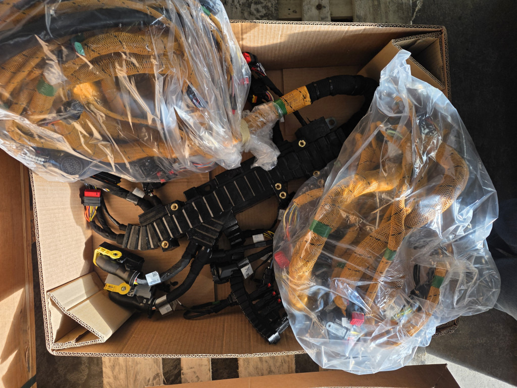 Caterpillar 6341687 - Кабели/ Провода для Строительной техники: фото 2 Caterpillar 6341687 - Кабели/ Провода для Строительной техники: фото 2