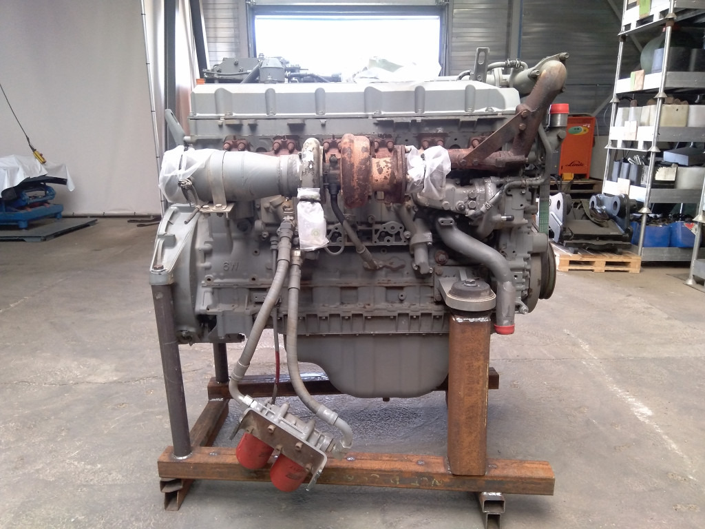 Hitachi 4644223 - Двигатель для Строительной техники: фото 3 Hitachi 4644223 - Двигатель для Строительной техники: фото 3