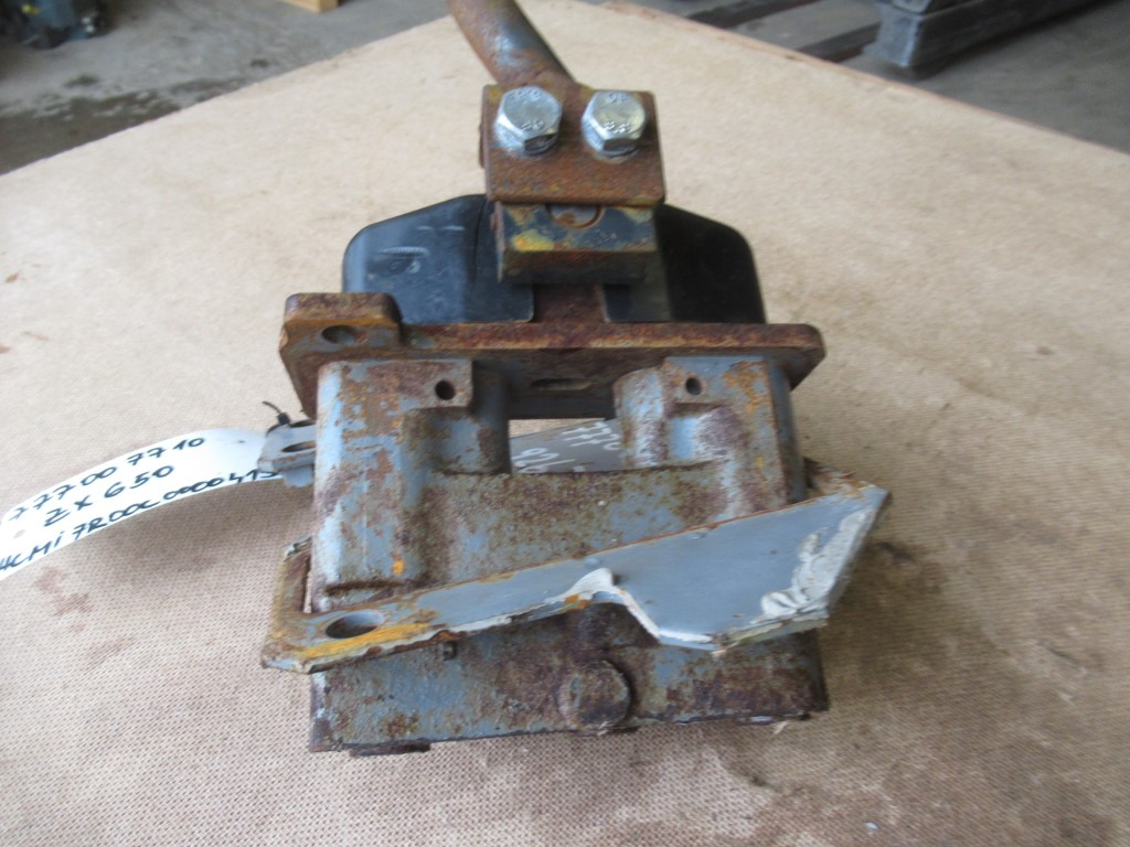 Hitachi ZX650LCH - - Педаль для Строительной техники: фото 2 Hitachi ZX650LCH - - Педаль для Строительной техники: фото 2