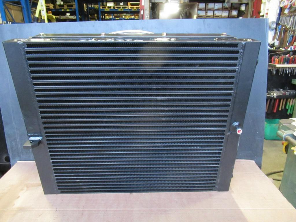 New Holland 4550135 - Система охлаждения для Строительной техники: фото 2 New Holland 4550135 - Система охлаждения для Строительной техники: фото 2