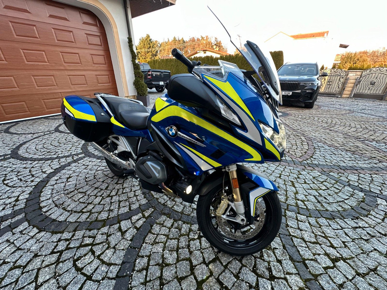 BMW R 1250 RT - Мотоцикл: фото 4 BMW R 1250 RT - Мотоцикл: фото 4