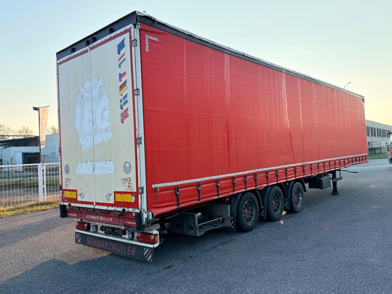 Schwarzmüller S 1 / J - Тентованный полуприцеп: фото 4 Schwarzmüller S 1 / J - Тентованный полуприцеп: фото 4