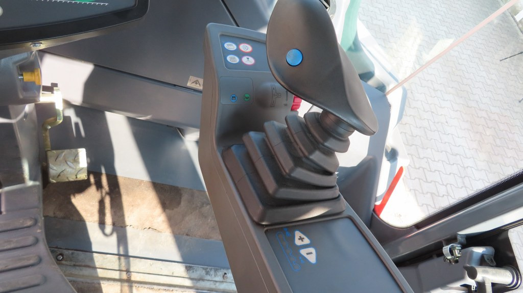 Пневмоколесный каток Hamm HP180 i: фото 11 Пневмоколесный каток Hamm HP180 i: фото 11