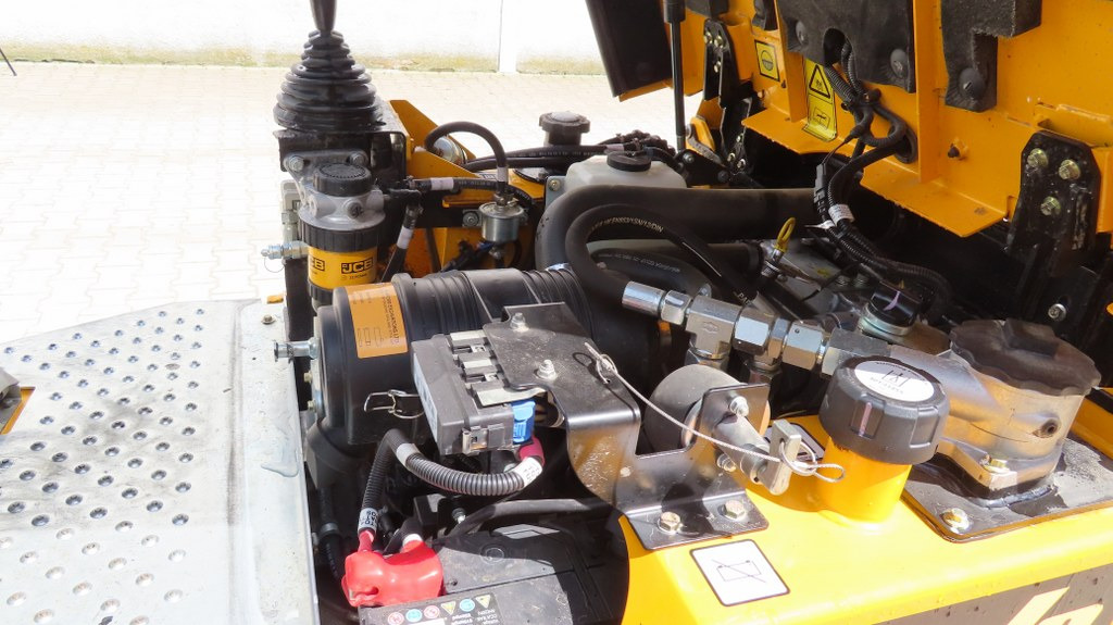 Мини-самосвал JCB 1T-2 HT: фото 9 Мини-самосвал JCB 1T-2 HT: фото 9