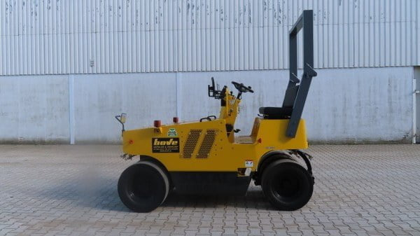 Sakai TS 160-3 - Пневмоколесный каток: фото 5 Sakai TS 160-3 - Пневмоколесный каток: фото 5