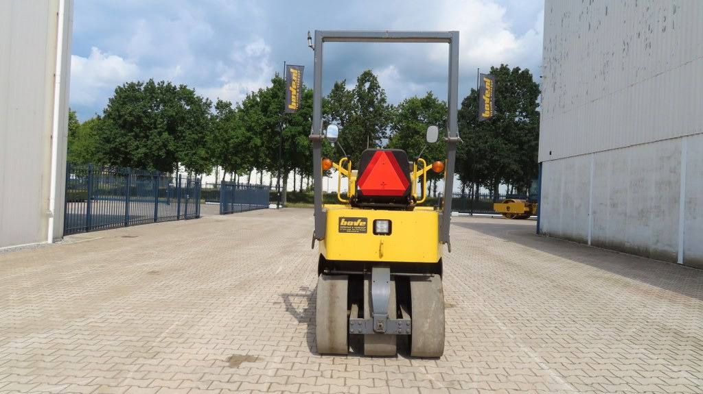 Sakai TS 160 - Пневмоколесный каток: фото 3 Sakai TS 160 - Пневмоколесный каток: фото 3