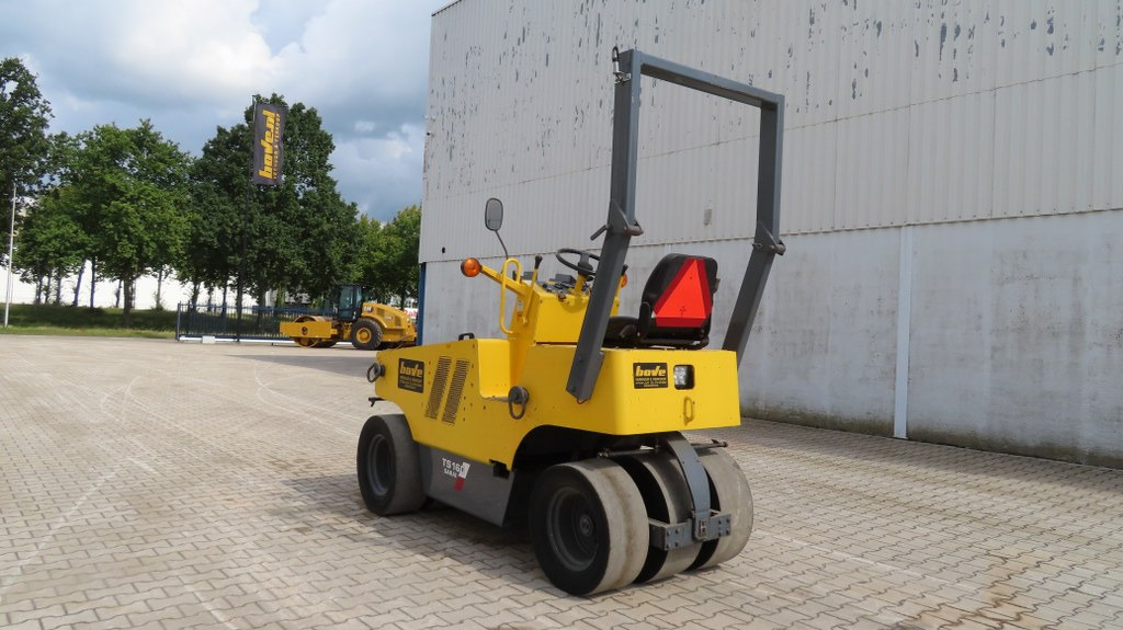 Sakai TS 160 - Пневмоколесный каток: фото 4 Sakai TS 160 - Пневмоколесный каток: фото 4