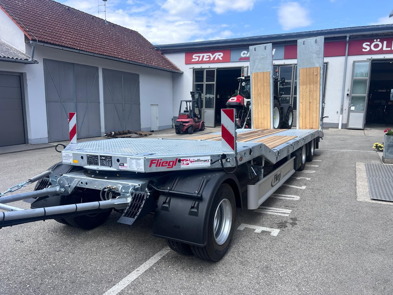 Fliegl Fliegl Tieflader DTL 300 AGRAR - Низкорамный прицеп: фото 5 Fliegl Fliegl Tieflader DTL 300 AGRAR - Низкорамный прицеп: фото 5