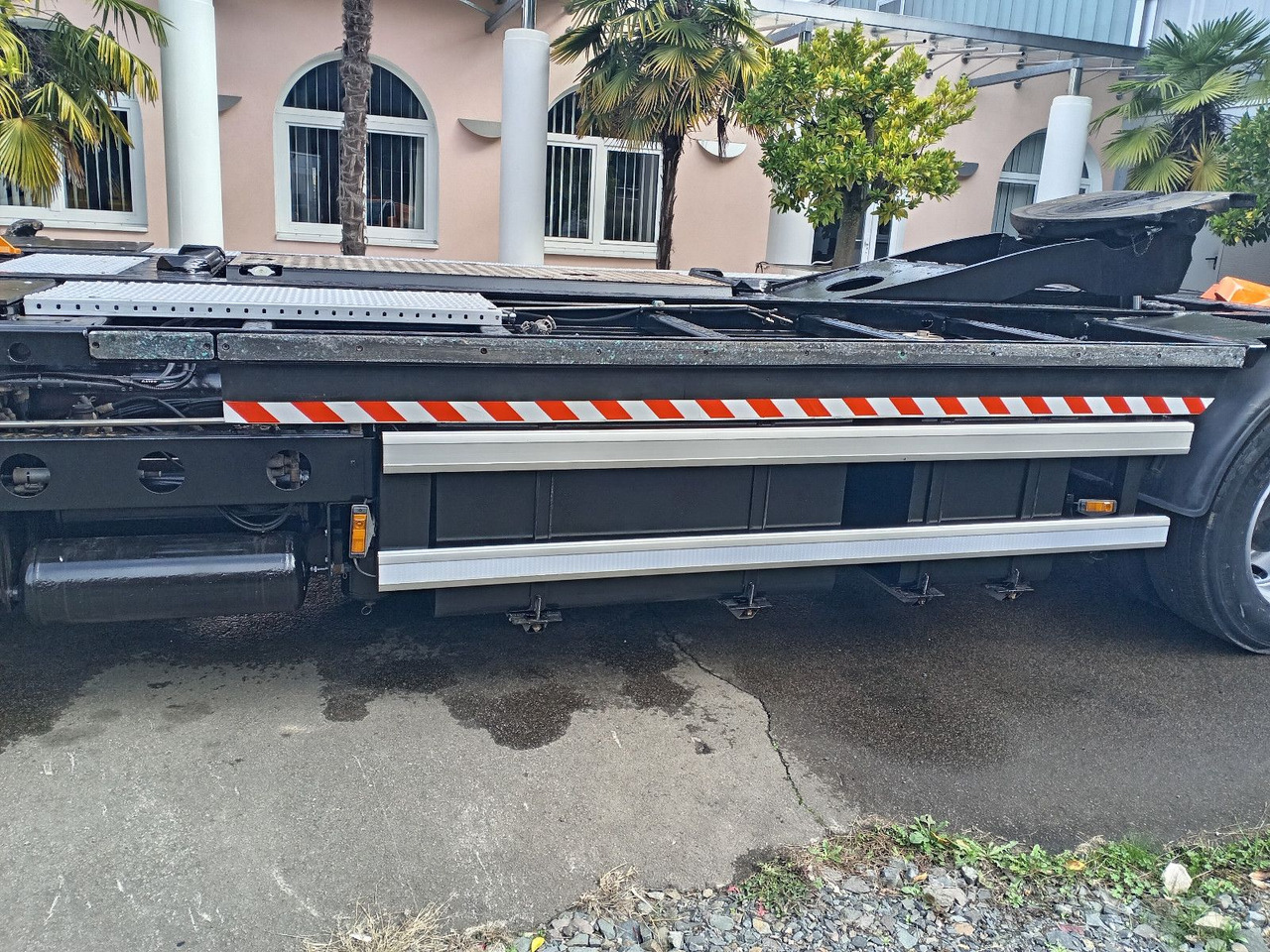 Грузовик-контейнеровоз/ Сменный кузов Mercedes-Benz Kamag Wiesel / WBH25 / KB3793 / mit Ganrantie: фото 14 Грузовик-контейнеровоз/ Сменный кузов Mercedes-Benz Kamag Wiesel / WBH25 / KB3793 / mit Ganrantie: фото 14