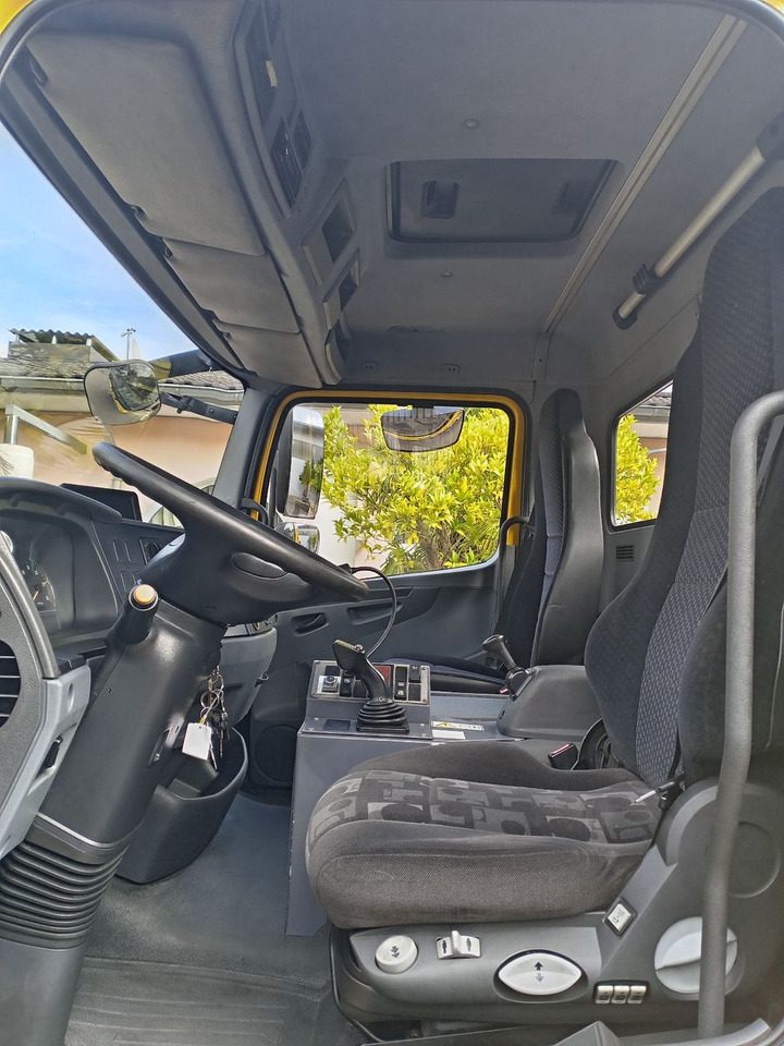 Грузовик-контейнеровоз/ Сменный кузов Mercedes-Benz Kamag Wiesel / WBH25 / KB3793 / mit Ganrantie: фото 9 Грузовик-контейнеровоз/ Сменный кузов Mercedes-Benz Kamag Wiesel / WBH25 / KB3793 / mit Ganrantie: фото 9