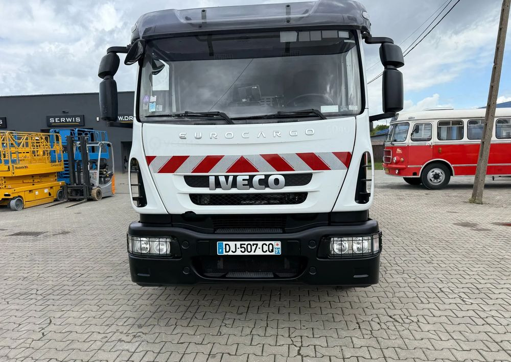 Iveco EUROCARGO CNG - Мусоровоз: фото 2 Iveco EUROCARGO CNG - Мусоровоз: фото 2
