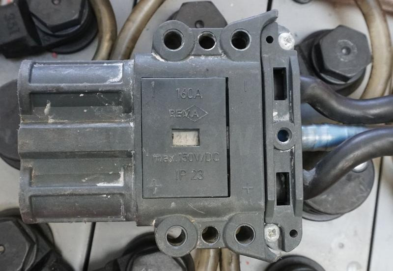 GRUMA 24 Volt 3 PzS 375 Ah - Аккумулятор: фото 4 GRUMA 24 Volt 3 PzS 375 Ah - Аккумулятор: фото 4