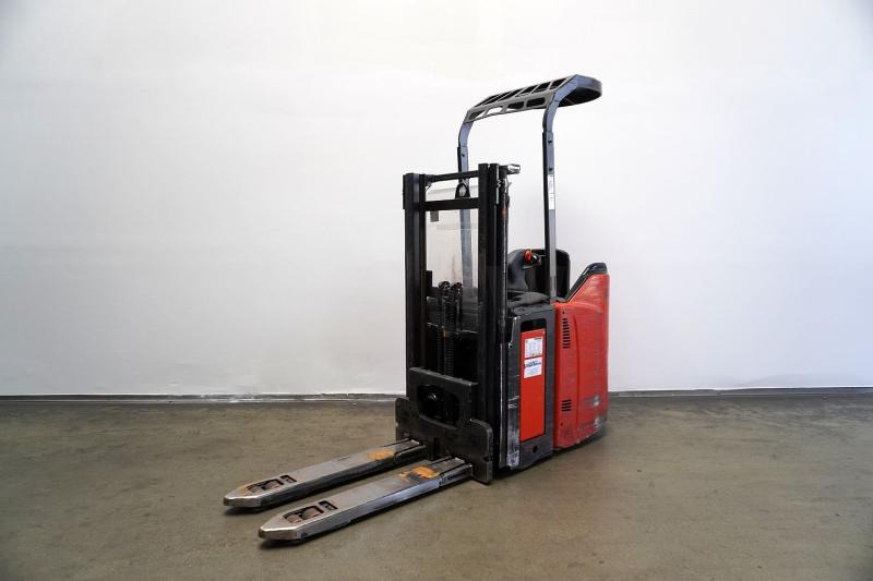 Linde L 12 L SP 133 - Штабелер: фото 2 Linde L 12 L SP 133 - Штабелер: фото 2