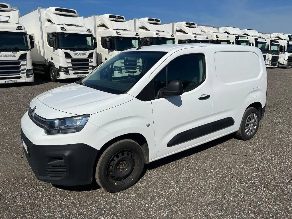 Citroën Berlingo serie 5445 - Легковой фургон: фото 1 Citroën Berlingo serie 5445 - Легковой фургон: фото 1