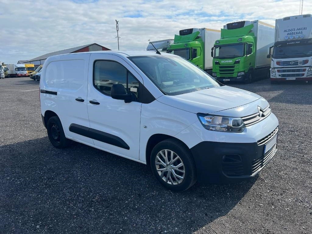 Citroën Berlingo serie 9957 - Легковой фургон: фото 1 Citroën Berlingo serie 9957 - Легковой фургон: фото 1