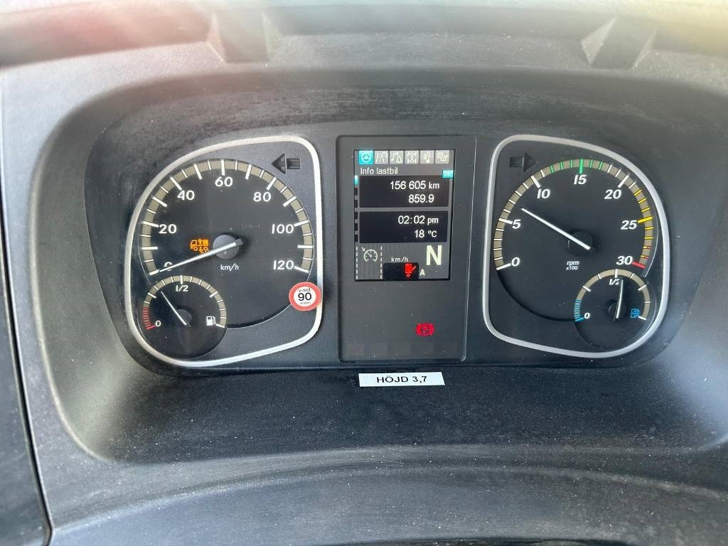 Mercedes-Benz ATEGO 1523 serie 1359 - Грузовик с закрытым кузовом: фото 3 Mercedes-Benz ATEGO 1523 serie 1359 - Грузовик с закрытым кузовом: фото 3
