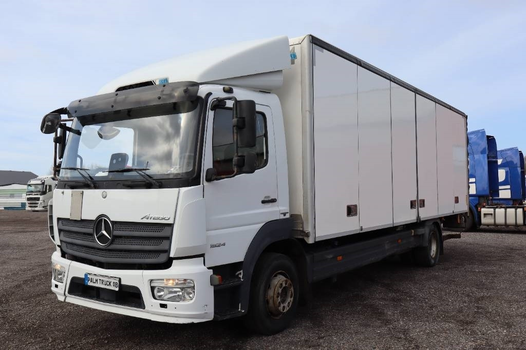 Mercedes-Benz ATEGO 1524 Serie 7240 - Грузовик с закрытым кузовом: фото 1 Mercedes-Benz ATEGO 1524 Serie 7240 - Грузовик с закрытым кузовом: фото 1