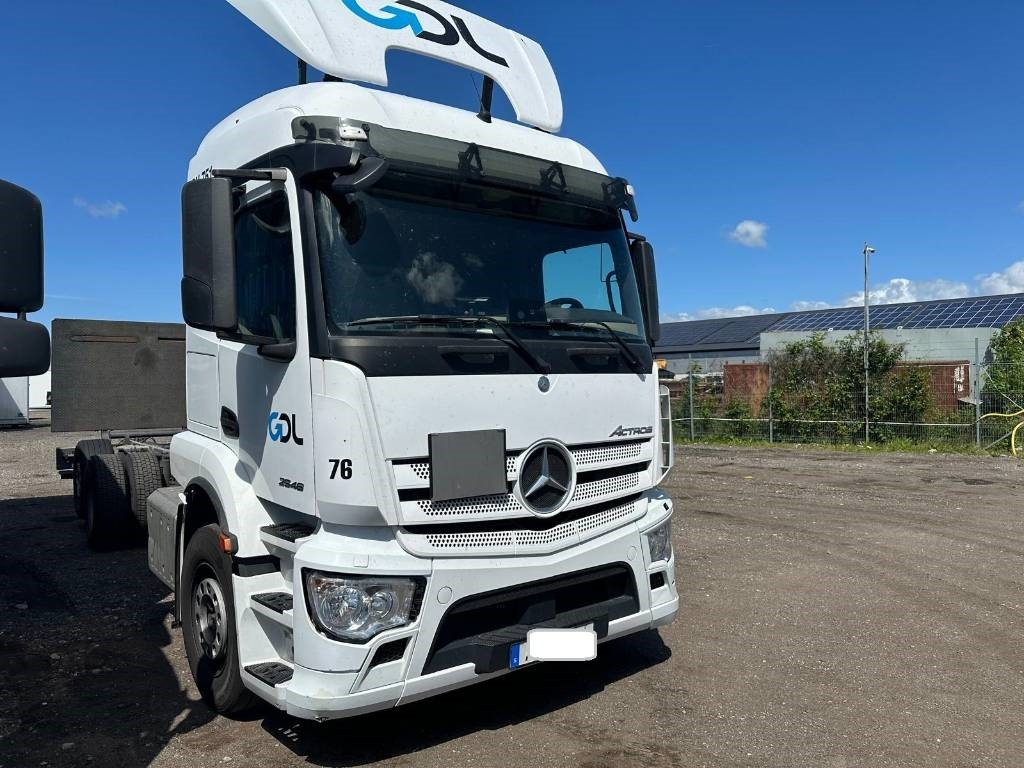 Mercedes-Benz Actros 2546 Serie 9375 - Грузовик-шасси: фото 2 Mercedes-Benz Actros 2546 Serie 9375 - Грузовик-шасси: фото 2
