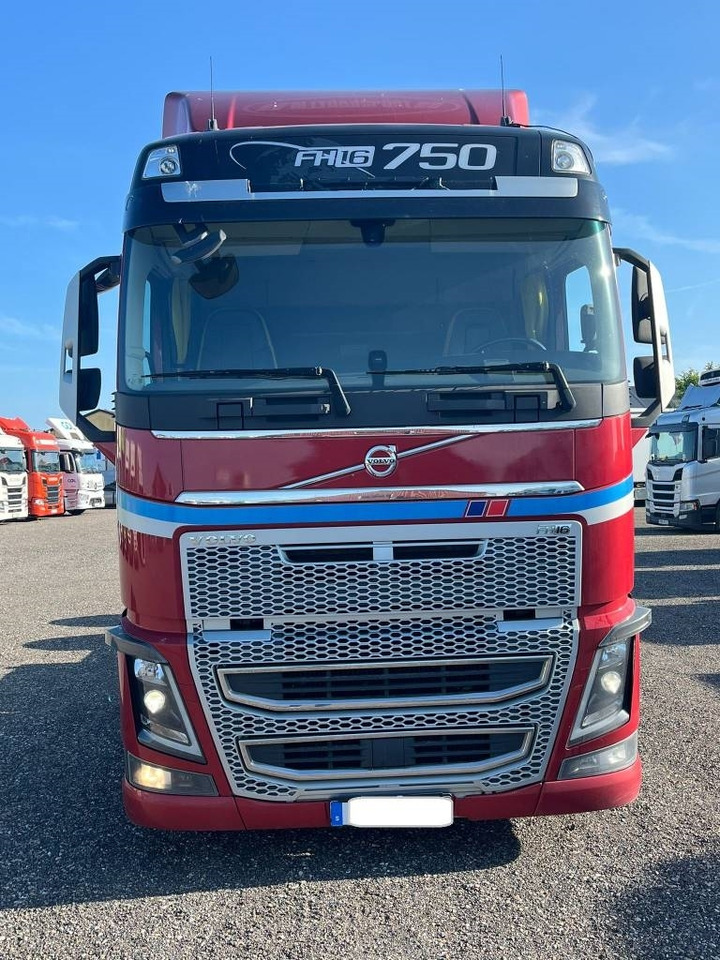 Volvo FH 16 serie 0561 - Грузовик-шасси: фото 2 Volvo FH 16 serie 0561 - Грузовик-шасси: фото 2