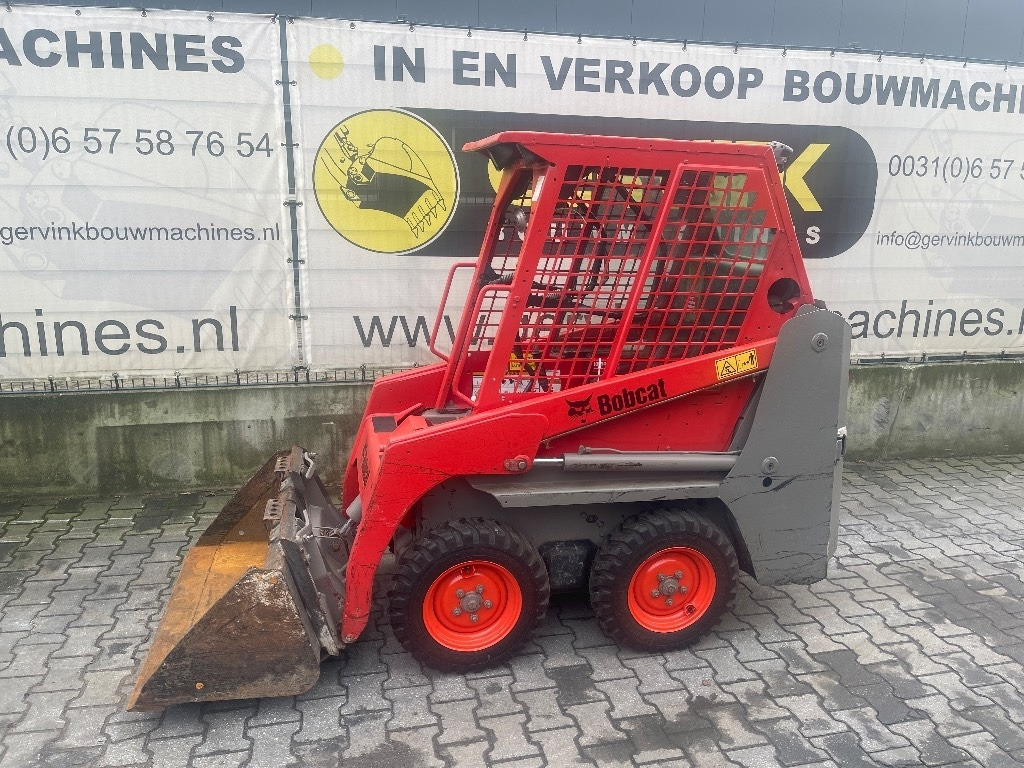 Bobcat S 70 - Мини-погрузчик с бортовым поворотом: фото 1 Bobcat S 70 - Мини-погрузчик с бортовым поворотом: фото 1