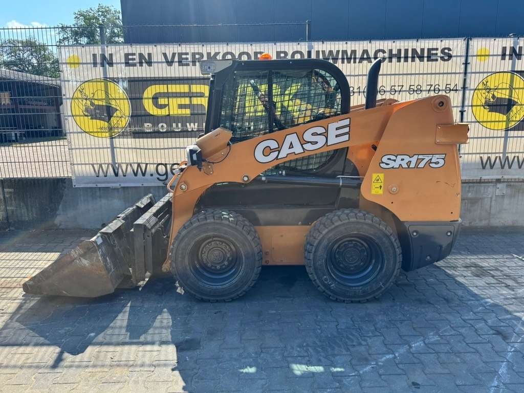 Case SR 175 - Мини-погрузчик с бортовым поворотом: фото 1 Case SR 175 - Мини-погрузчик с бортовым поворотом: фото 1