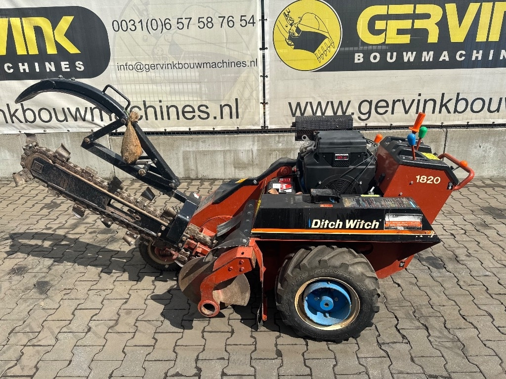 Ditch Witch 1820 - Траншеекопатель: фото 1 Ditch Witch 1820 - Траншеекопатель: фото 1