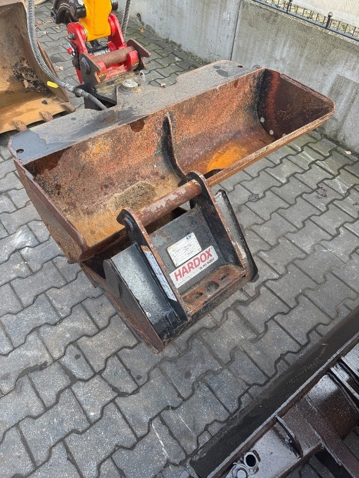 JCB 8018 - Мини-экскаватор: фото 4 JCB 8018 - Мини-экскаватор: фото 4