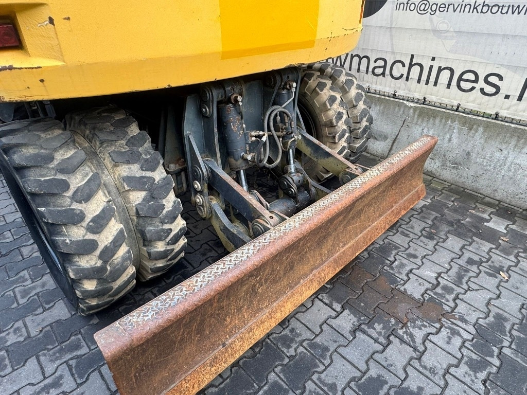 Kramer-allrad 812 - Мини-экскаватор: фото 4 Kramer-allrad 812 - Мини-экскаватор: фото 4