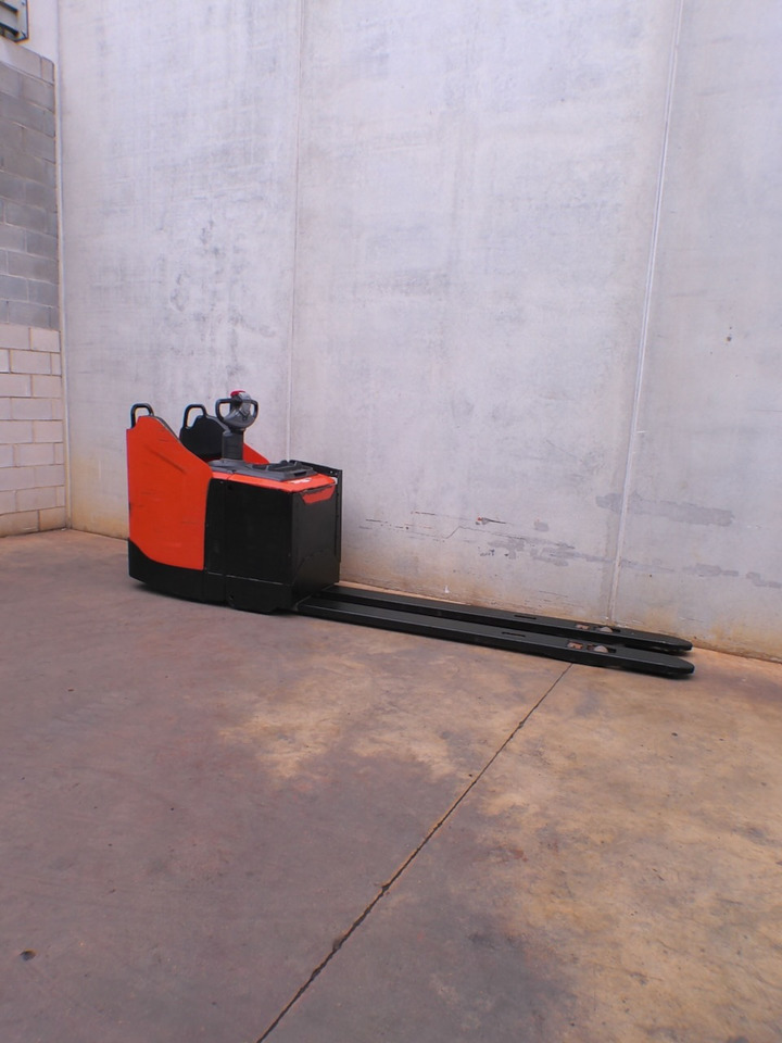 BT LPE 250 2350x550mm - Тележка: фото 4 BT LPE 250 2350x550mm - Тележка: фото 4