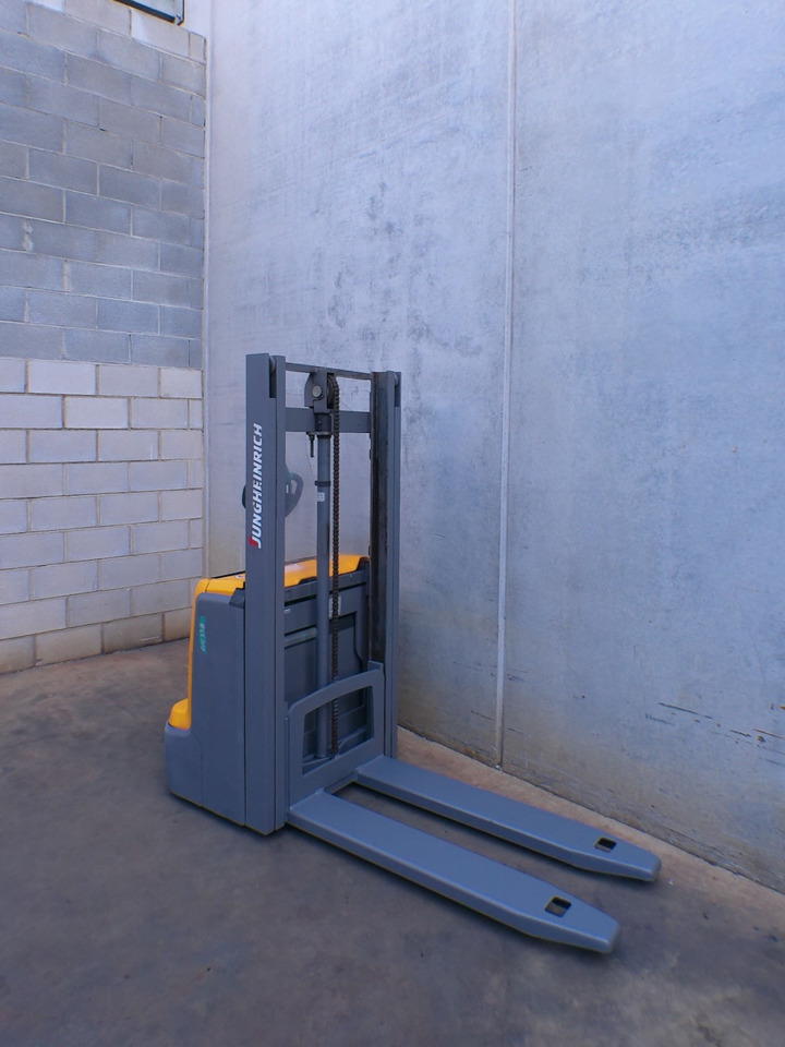 Jungheinrich EJC 110 250 ZT Li-Ion - Штабелер: фото 4 Jungheinrich EJC 110 250 ZT Li-Ion - Штабелер: фото 4