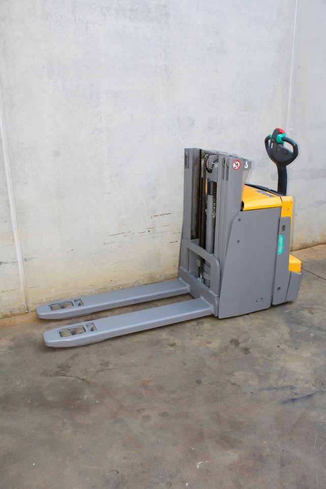 Jungheinrich EJD 222 205 DT - Штабелер: фото 2 Jungheinrich EJD 222 205 DT - Штабелер: фото 2