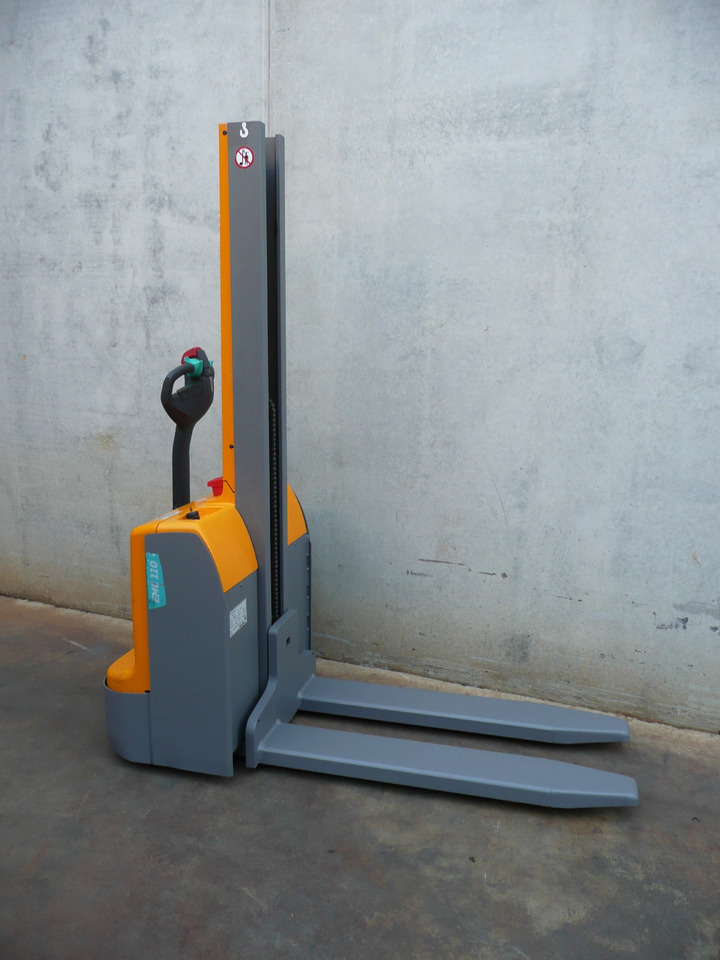 Jungheinrich EMC 110 154 E - Штабелер: фото 4 Jungheinrich EMC 110 154 E - Штабелер: фото 4