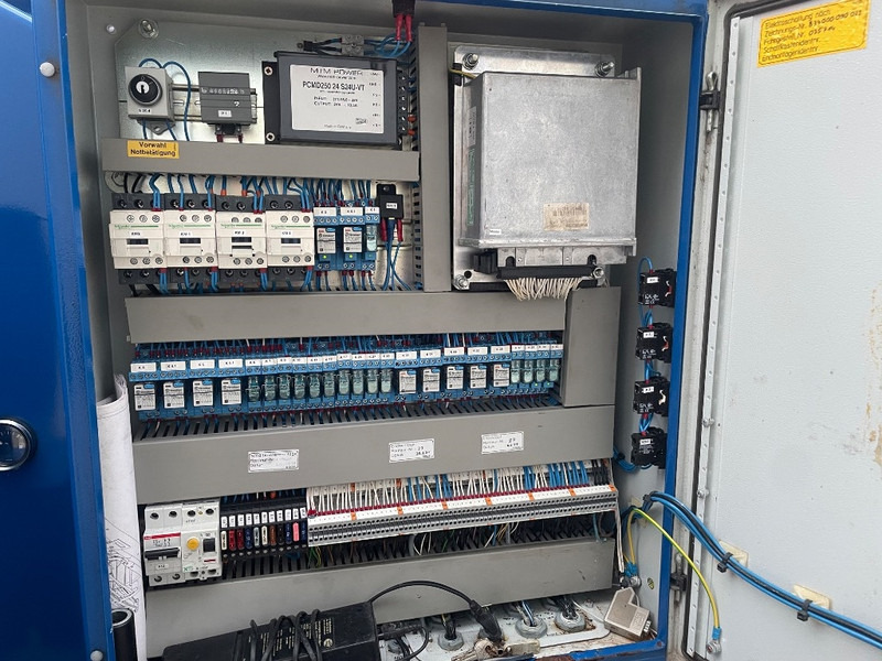 Böcker AHK 30/1600 - Вседорожный кран: фото 4 Böcker AHK 30/1600 - Вседорожный кран: фото 4