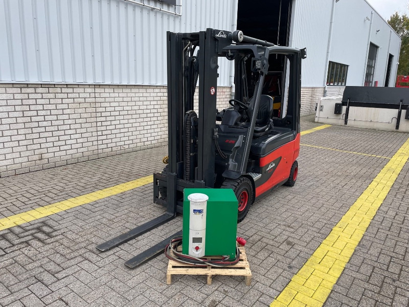Linde E 25 L-01 - Электропогрузчик: фото 2 Linde E 25 L-01 - Электропогрузчик: фото 2
