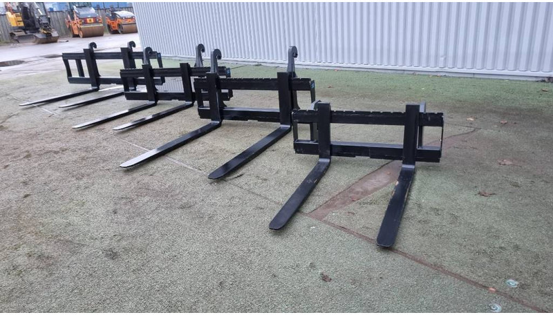 SE Equipment Stora BM, Z802, Z602, Z402, Mek. Gaffelställ - Вилы для Строительной техники: фото 1 SE Equipment Stora BM, Z802, Z602, Z402, Mek. Gaffelställ - Вилы для Строительной техники: фото 1