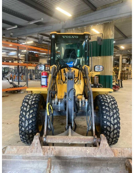 Volvo L30G/S - Колёсный погрузчик: фото 3 Volvo L30G/S - Колёсный погрузчик: фото 3