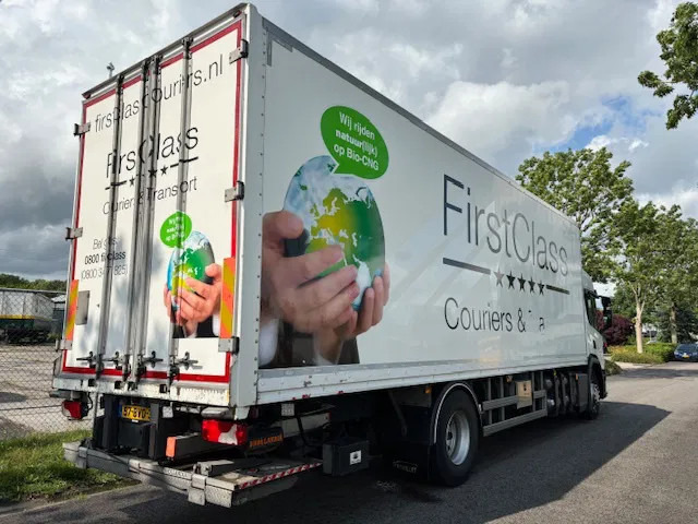 Scania P280 Closed box taillift 2000 kg Fuel CNG ADR 2 units in stock - Грузовик с закрытым кузовом: фото 4 Scania P280 Closed box taillift 2000 kg Fuel CNG ADR 2 units in stock - Грузовик с закрытым кузовом: фото 4